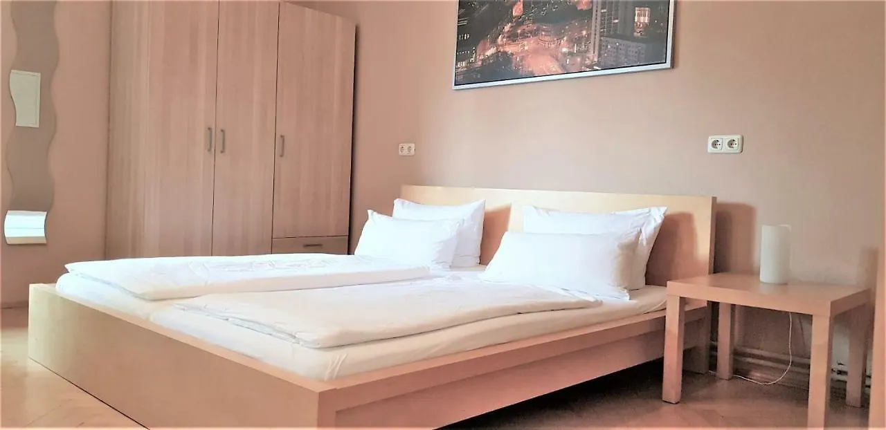 Villa Romahn 슈코이디츠 0*,